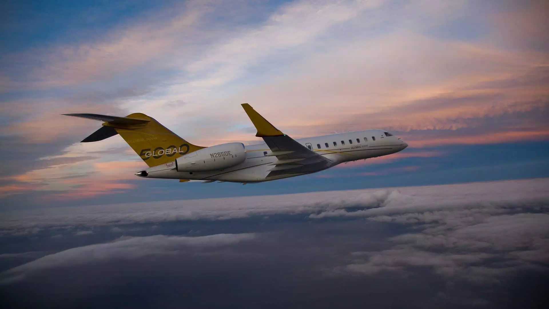 Bombardier Global 5000 jet booking