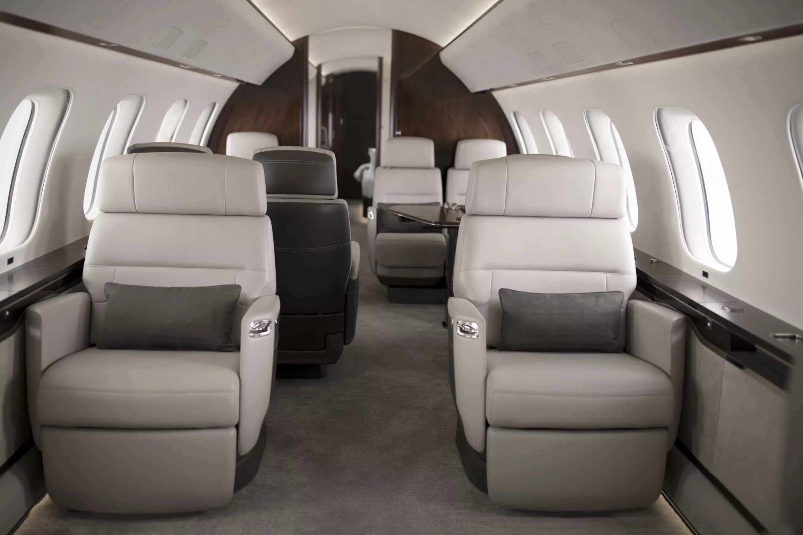 Bombardier Global 7500 charter
