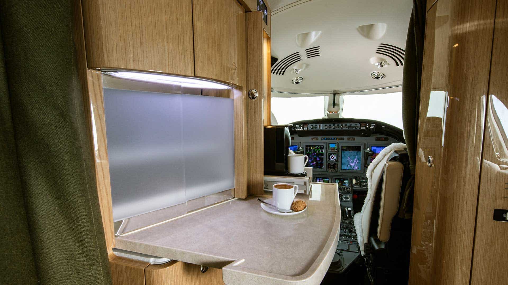 Cessna Citation XLS+ interior jet booking