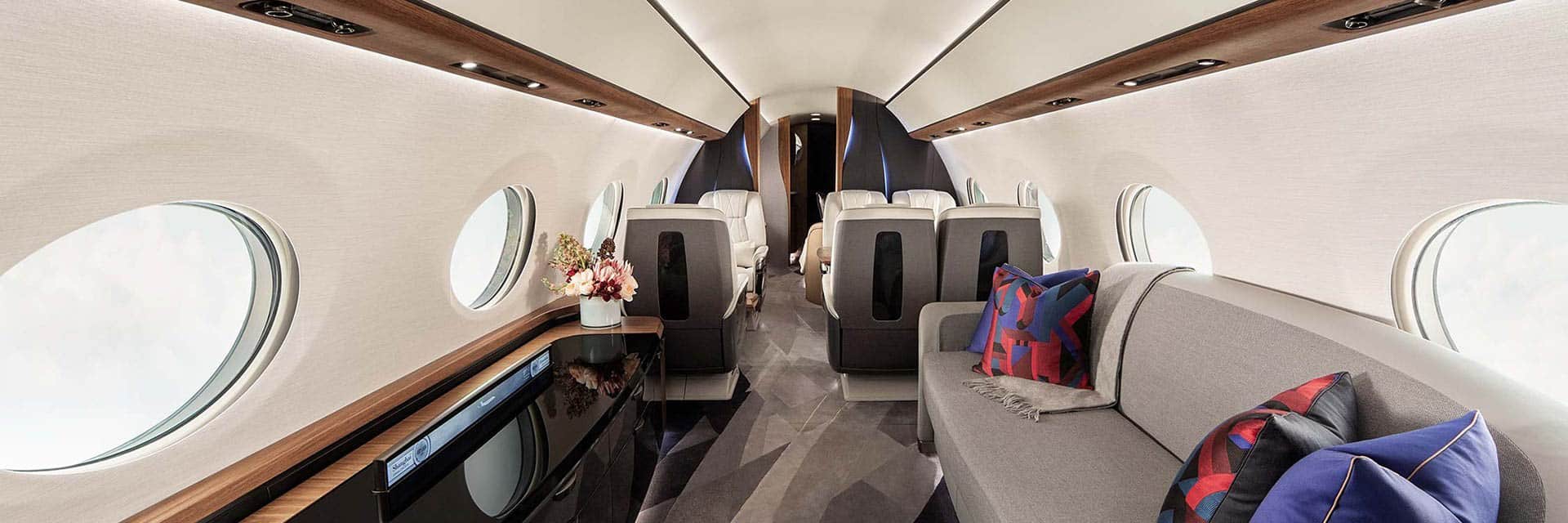 Gulfstream G700 interior jet booking
